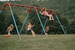 Swinging Swinging